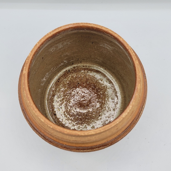 Pottery Jar with Lid Earth tone Farmhouse Butter Crock signed - Picture 5 of 8